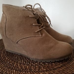 Womens wedge Booties